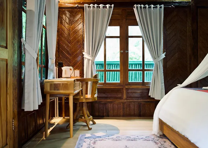 Hotel Beehive 3*