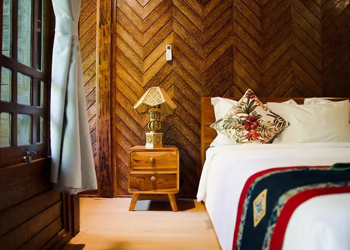Beehive Hotel 3*
