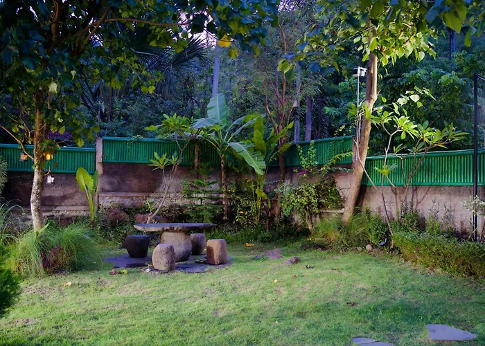Beehive Amed (Bali)