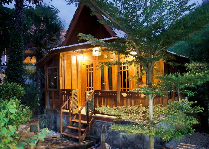 Beehive Hotel 3*